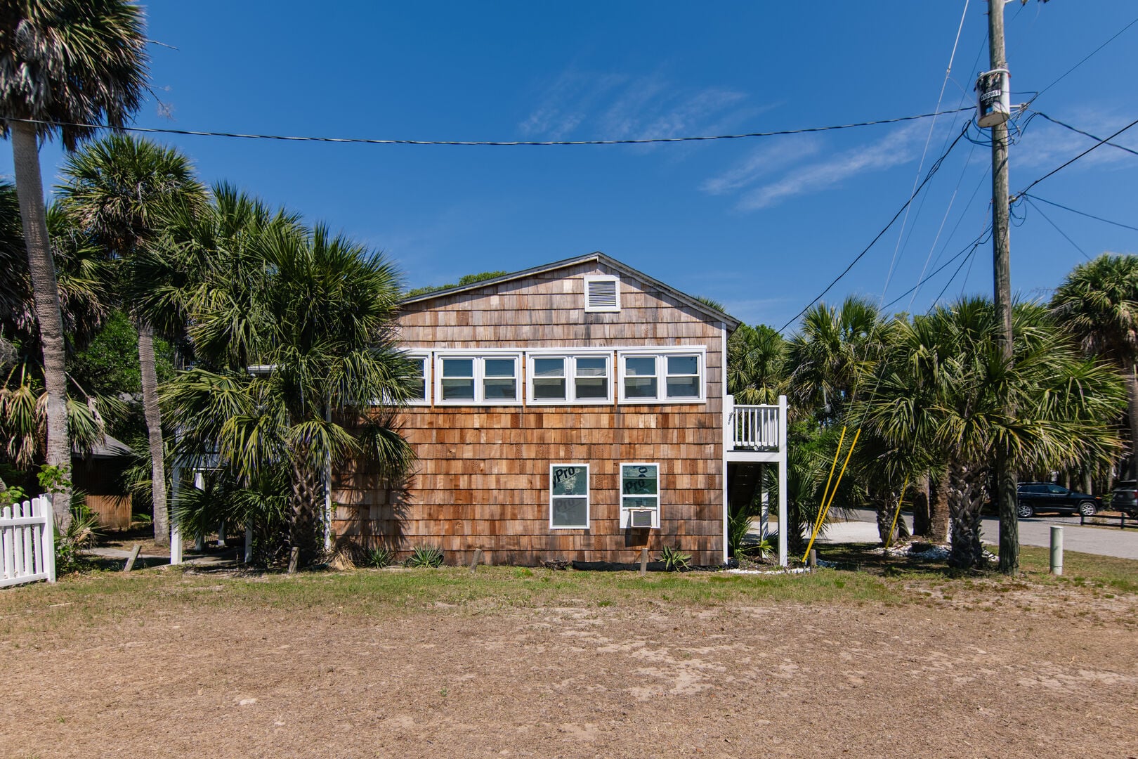 1104 Byrd St-The Dolphin