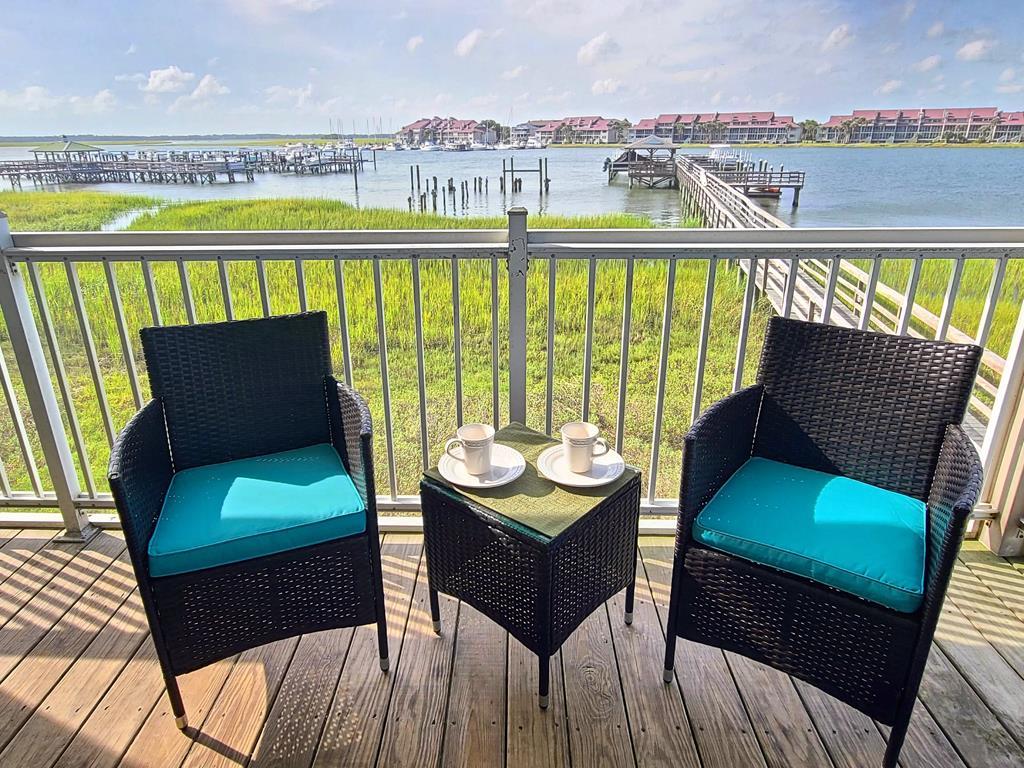 124 Waters Edge