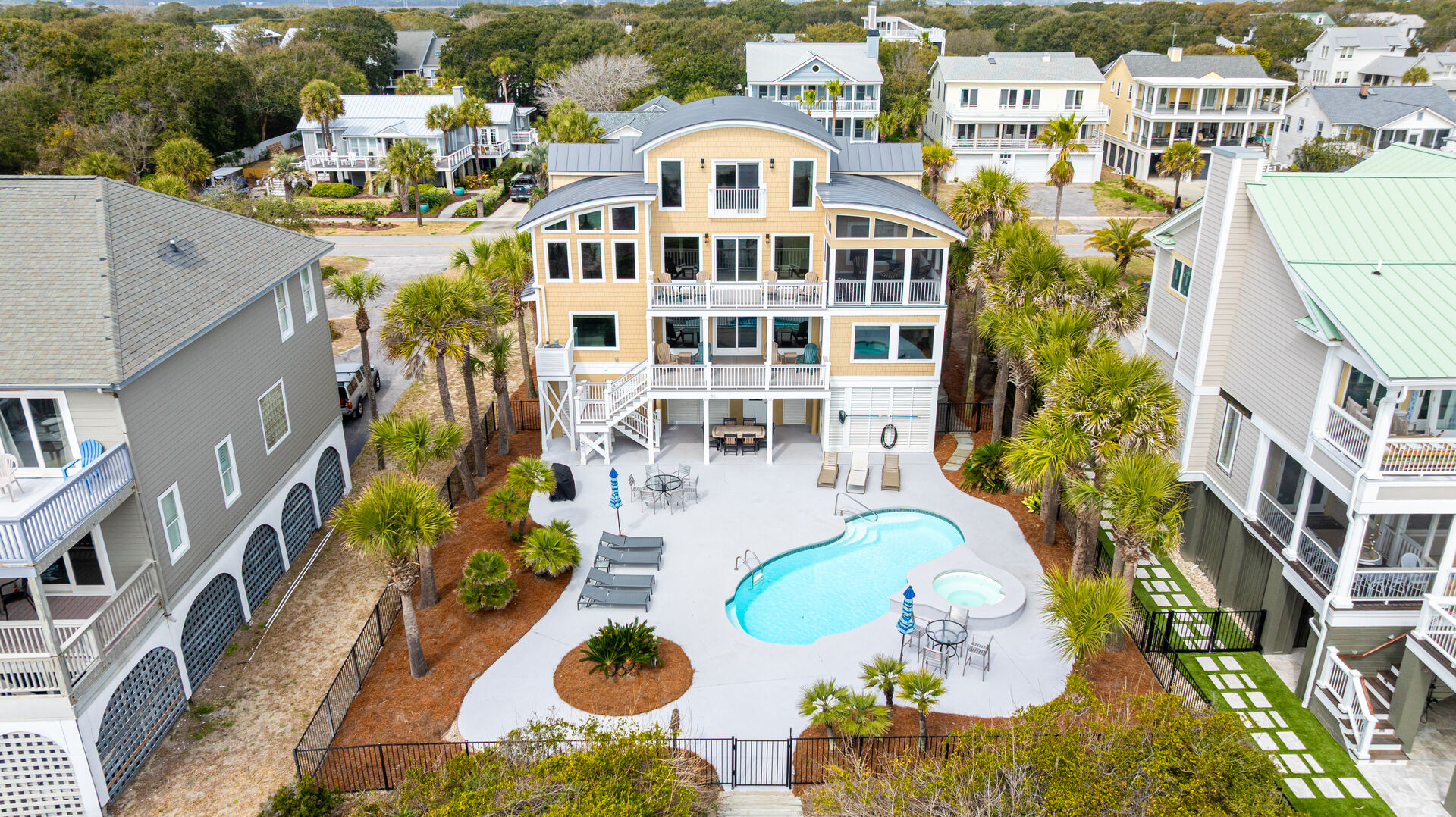 808 Ocean Boulevard