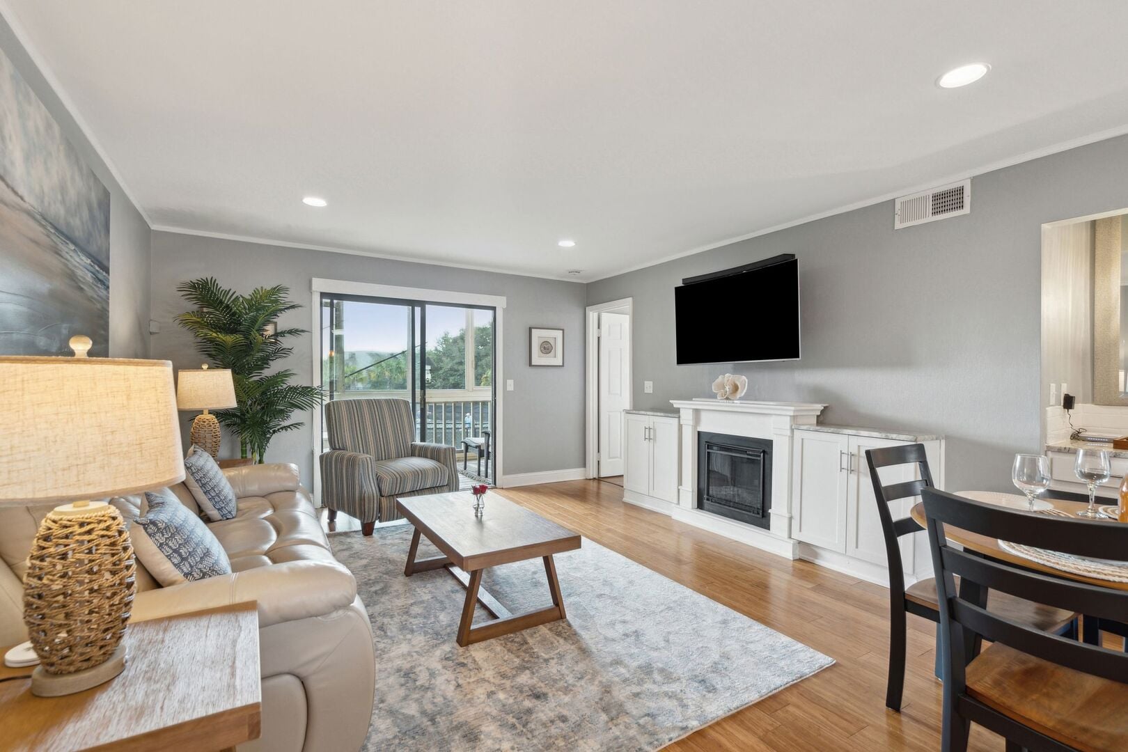 Cozy Living Room with direct access to balcony